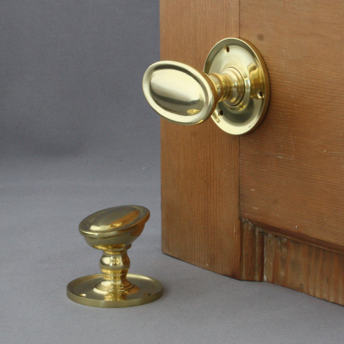 Edwardian Brass Oval Door Knobs